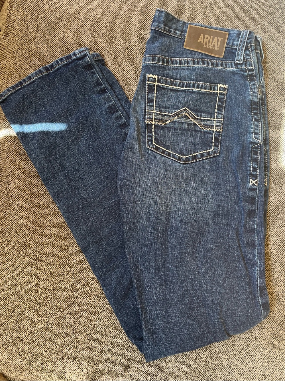 Men’s ariat jeans